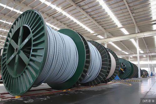 用電動彎管機彎制電纜保護管時應注意什么？